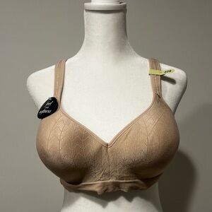 NWT Bali Women's Comfort Revolution Wire Free Bra Nude 40B 3463 NEW Seamless